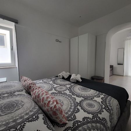 B&B Tra Le Vie Del Borgo Vieste Pokoj fotografie
