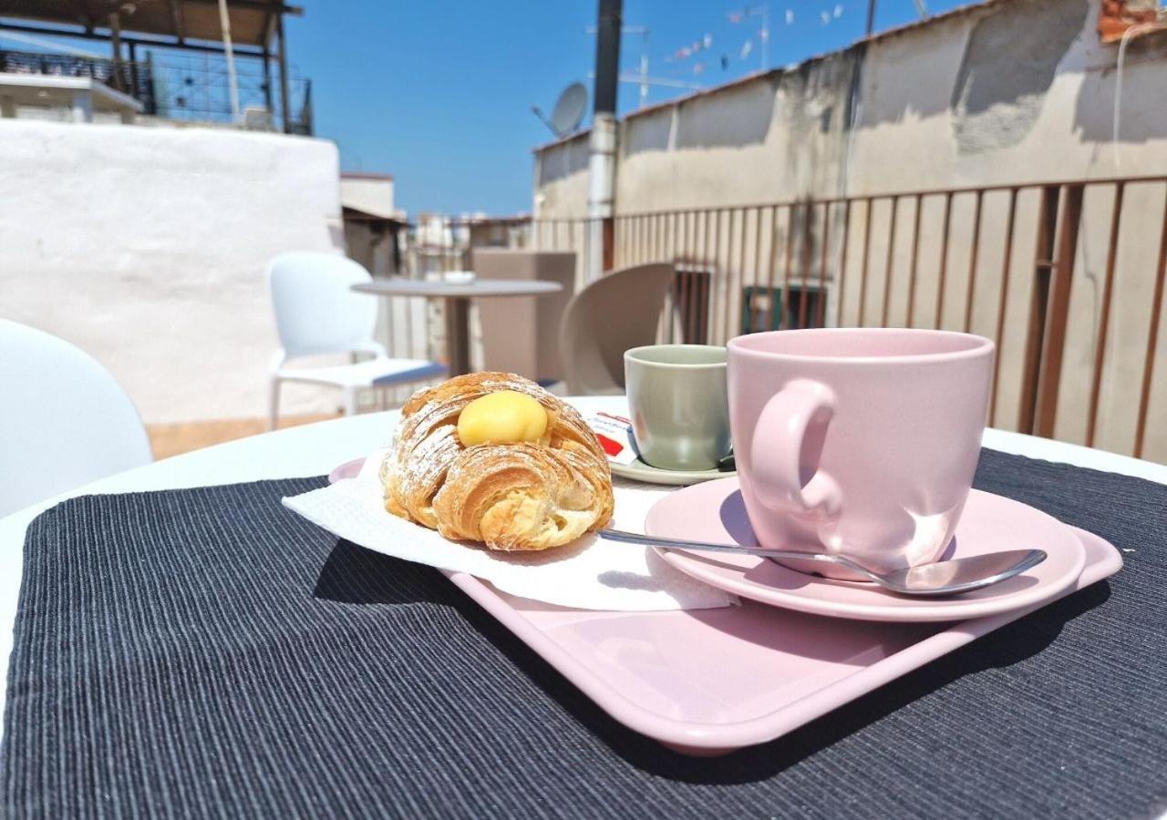 B&B Tra Le Vie Del Borgo Vieste Exteriér fotografie