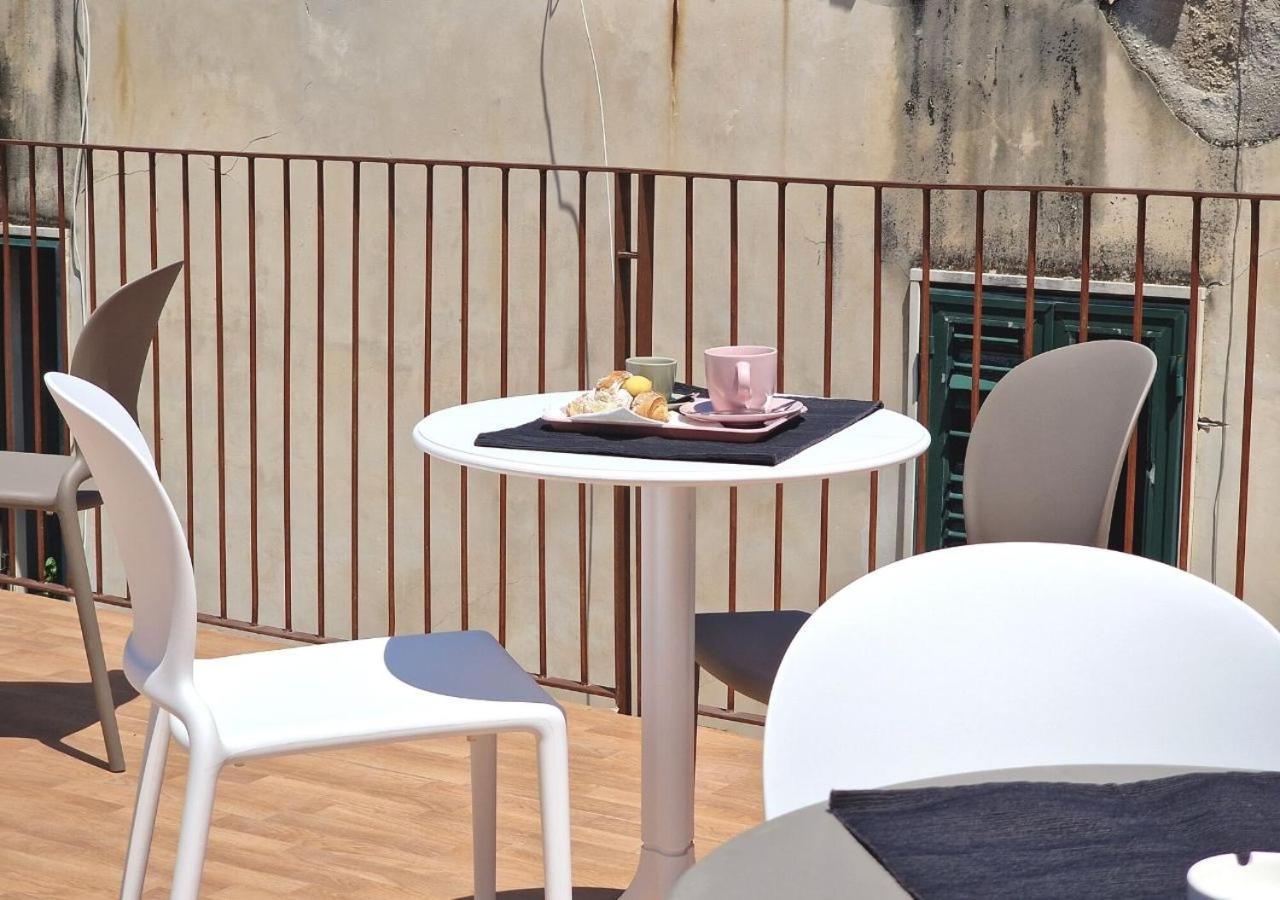 B&B Tra Le Vie Del Borgo Vieste Exteriér fotografie