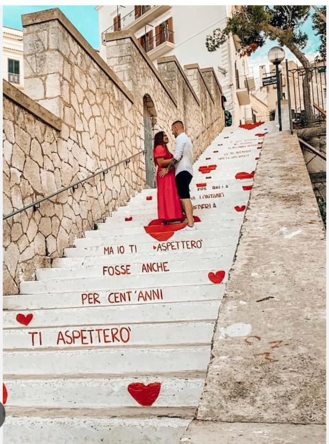 B&B Tra Le Vie Del Borgo Vieste Exteriér fotografie